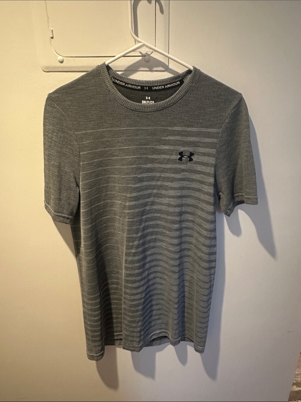 Under Armour Men's Heather Gray Striped Performance Tee